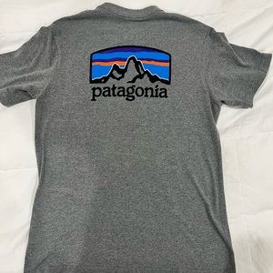 Patagonia Mens Small Shirt